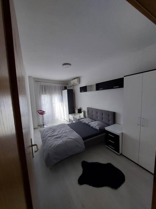 City Center Chic, Urban Apartment Skopie Exterior foto