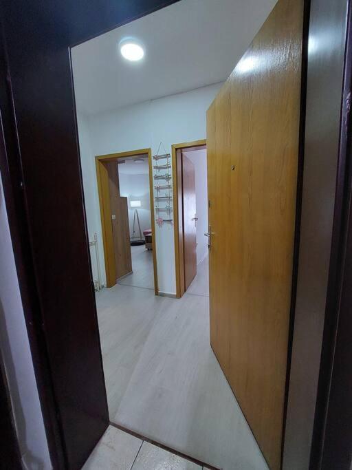 City Center Chic, Urban Apartment Skopie Exterior foto